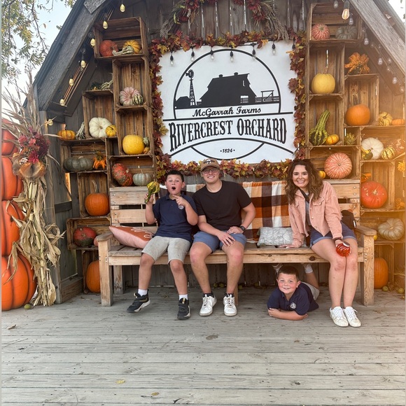 Meet your posher, Kamryn - Picture 10 of 16